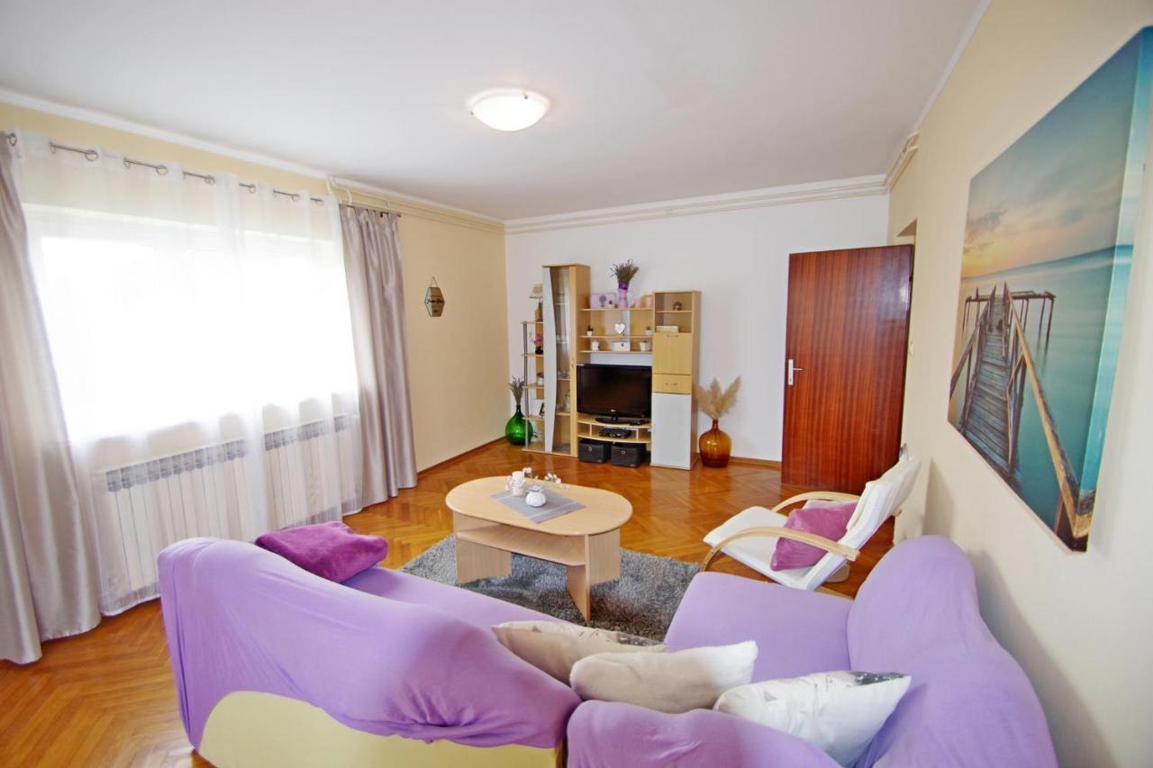 PUY Apartment Suzi Valdebek מראה חיצוני תמונה