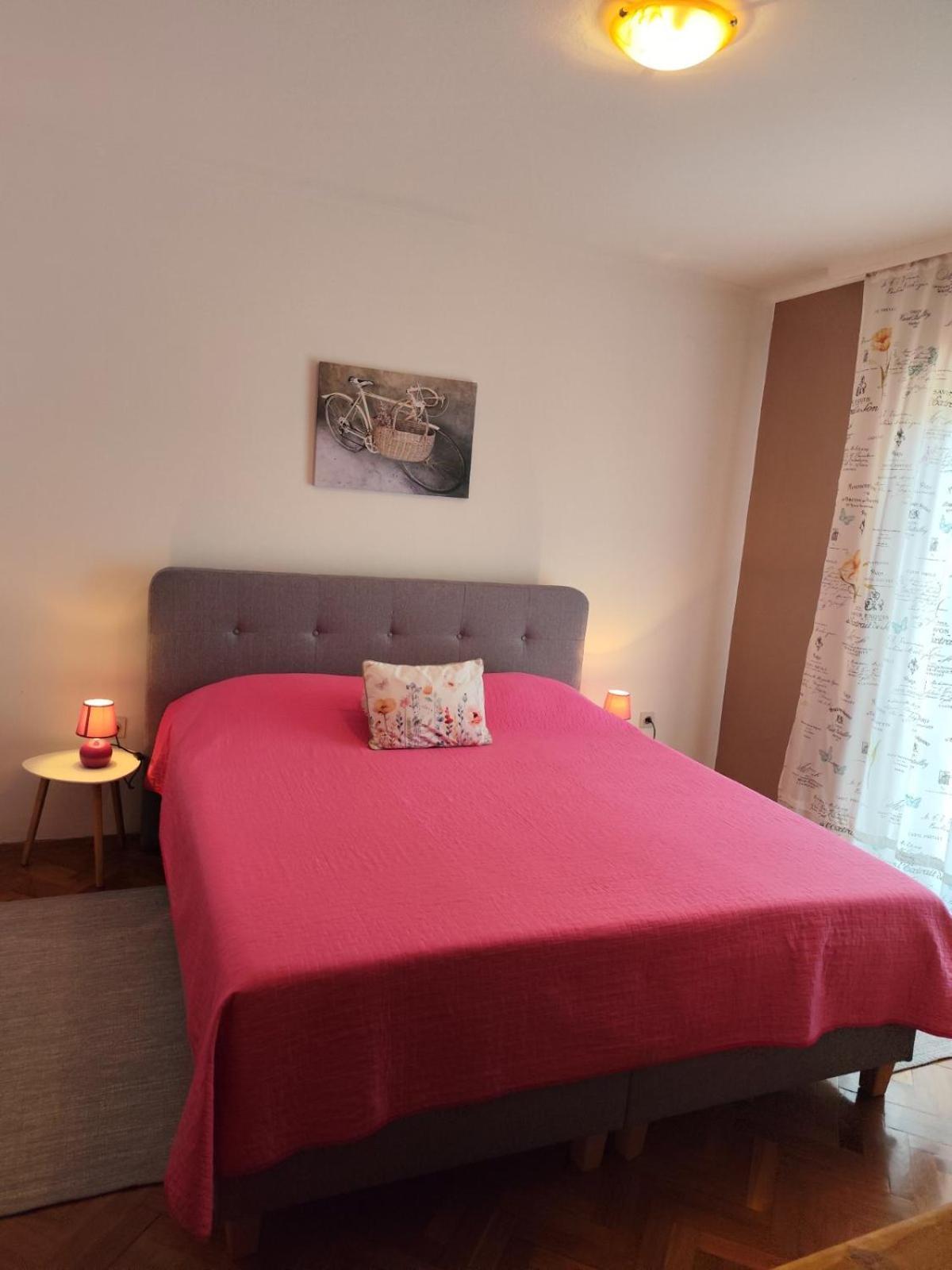 PUY Apartment Suzi Valdebek מראה חיצוני תמונה